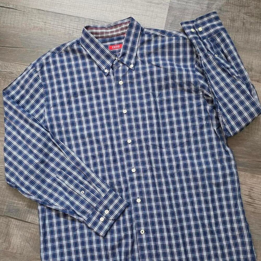 Izod Men's Blue and Navy Plaid Print Long Sleeve Button Down Shirt, Size Large